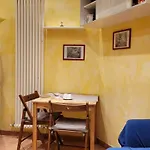 Porta Romana Small Studio